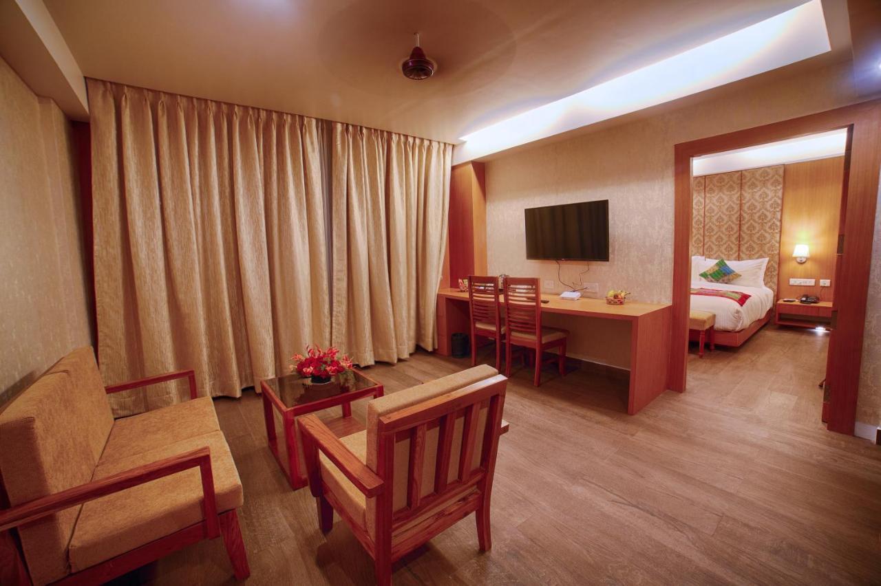 Abhyagama Hotel Дигха Екстериор снимка