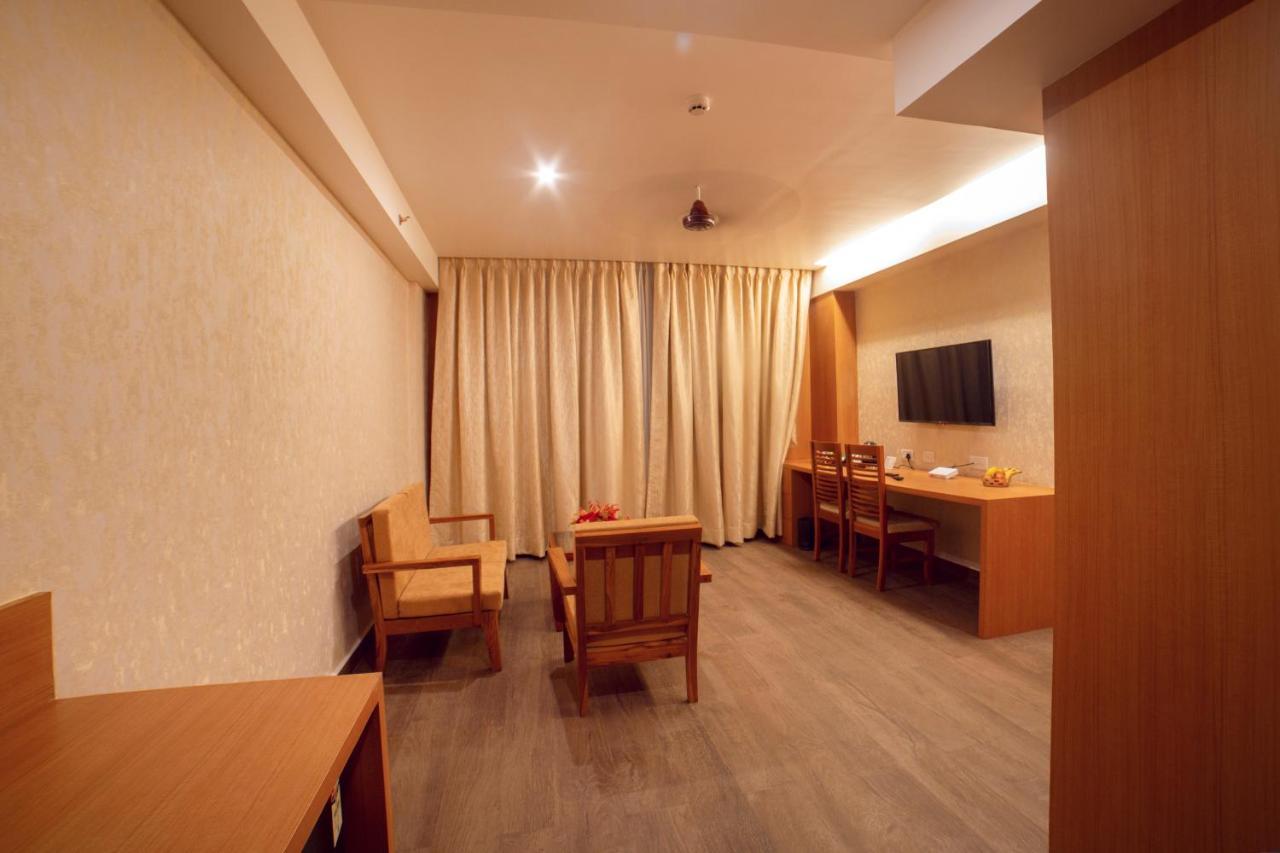 Abhyagama Hotel Дигха Екстериор снимка