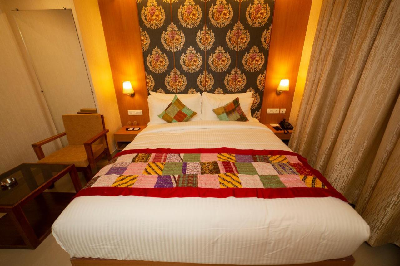 Abhyagama Hotel Дигха Екстериор снимка