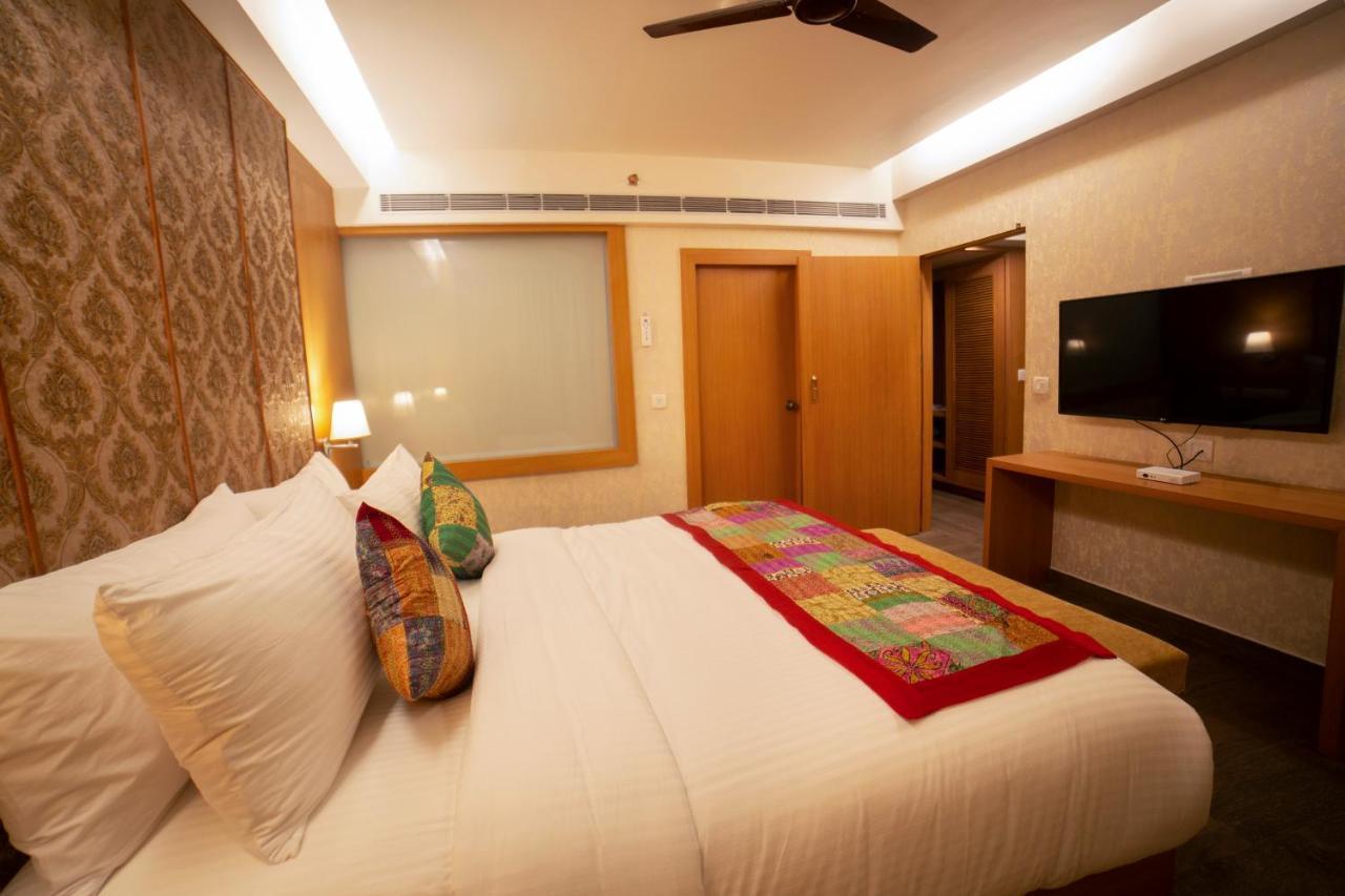 Abhyagama Hotel Дигха Екстериор снимка