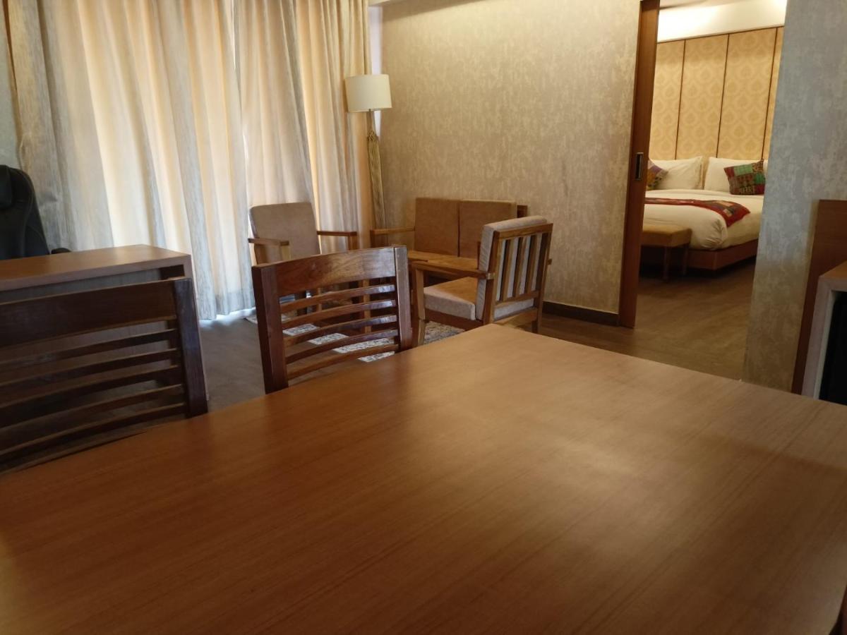 Abhyagama Hotel Дигха Екстериор снимка