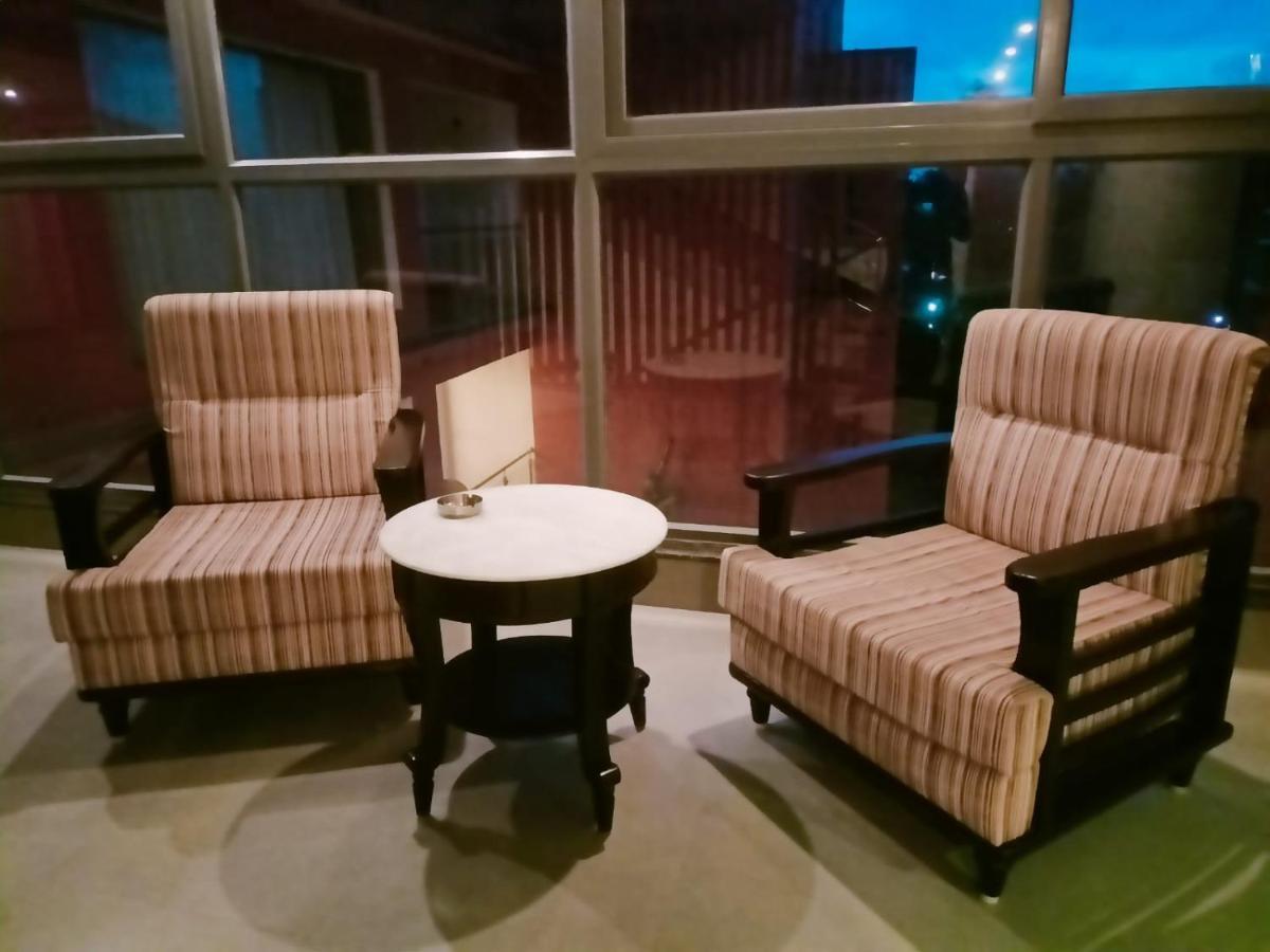 Abhyagama Hotel Дигха Екстериор снимка