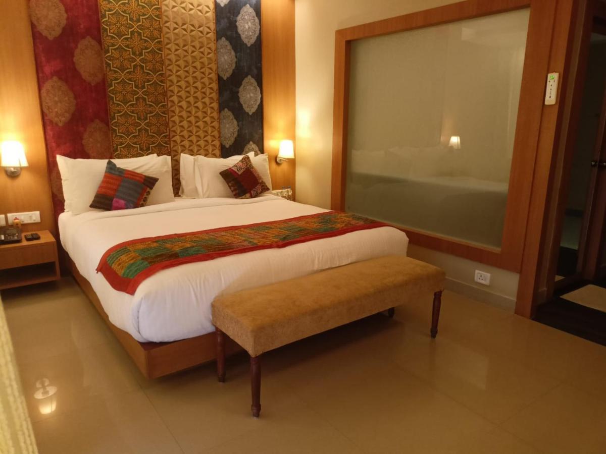 Abhyagama Hotel Дигха Екстериор снимка
