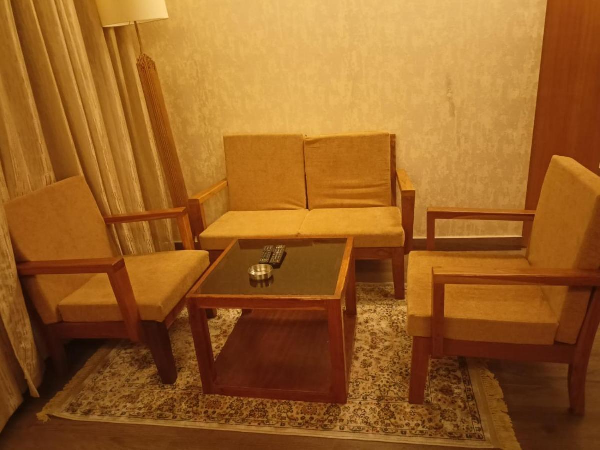 Abhyagama Hotel Дигха Екстериор снимка